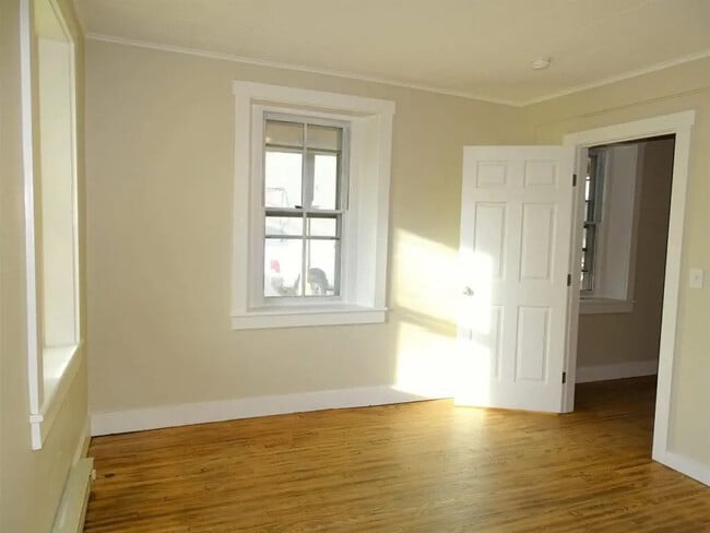 Photo - 317 W Main St