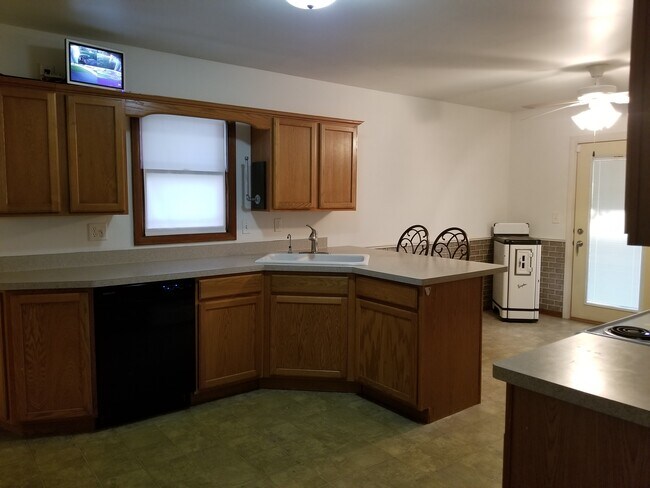 Photo - 118 Chanticleer Ln NE Casa