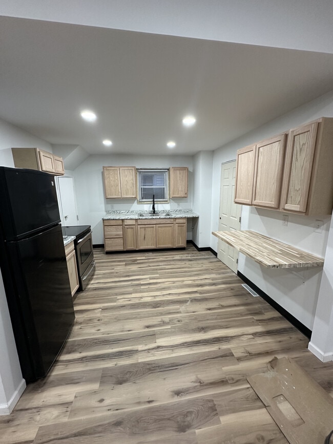 Photo - 1621 S Taylor St