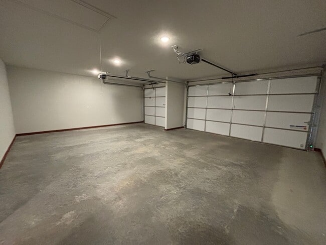 Photo - Cozy 4 Bedroom/2.5 Bath Home in a Wonderful Neighborhood