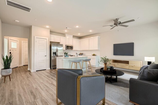 Photo - 430 S Centro Cir