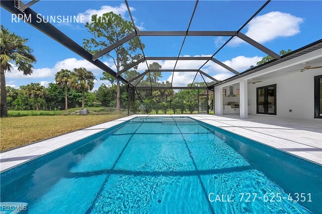 Photo - 2719 2nd St NW