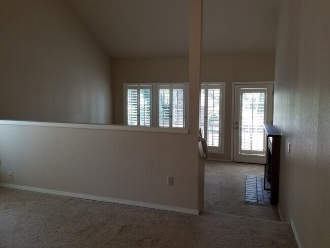 Photo - CUTE & CLASSY IN LAKE OSWEGO