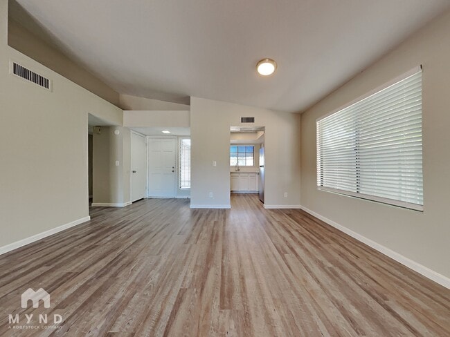 Photo - 4816 W Sierra Vista Dr