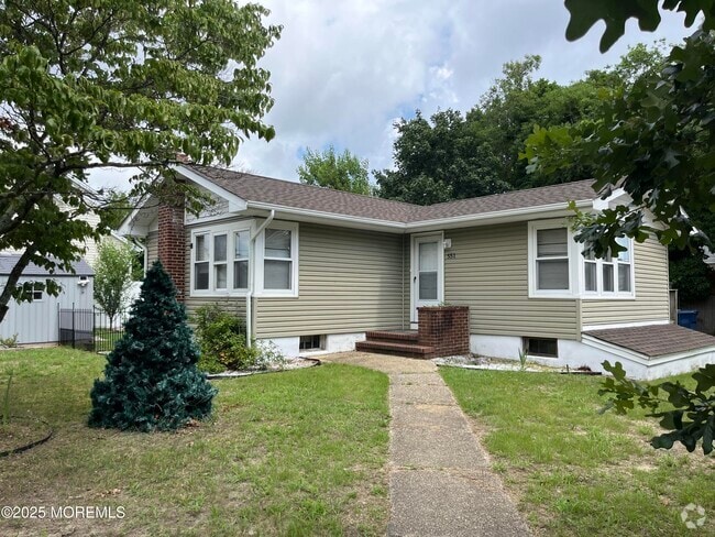 Building Photo - 551 Capstan Ave Rental
