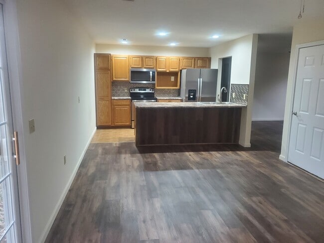 kitchen - 919 Saint Charles St Unit D