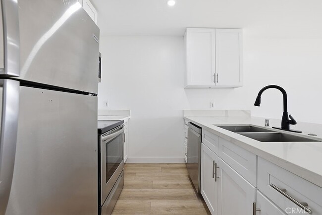 Photo - 17000 Burbank Blvd Unit 311