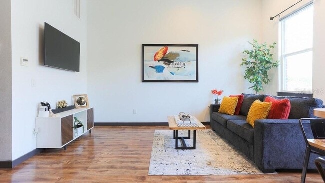 Photo - 2004 N Howard Ave Unit 203