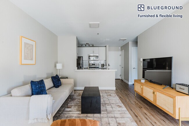 Photo - 1 Bayside Village Pl Unidad FL4-ID1808