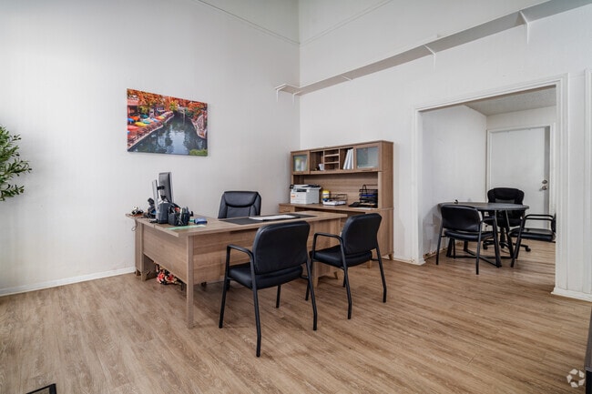 Leasing Office