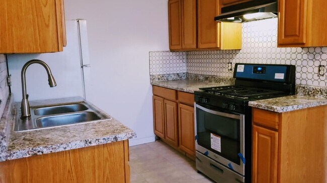 Photo - 5112 Pebble Beach Blvd Unidad A
