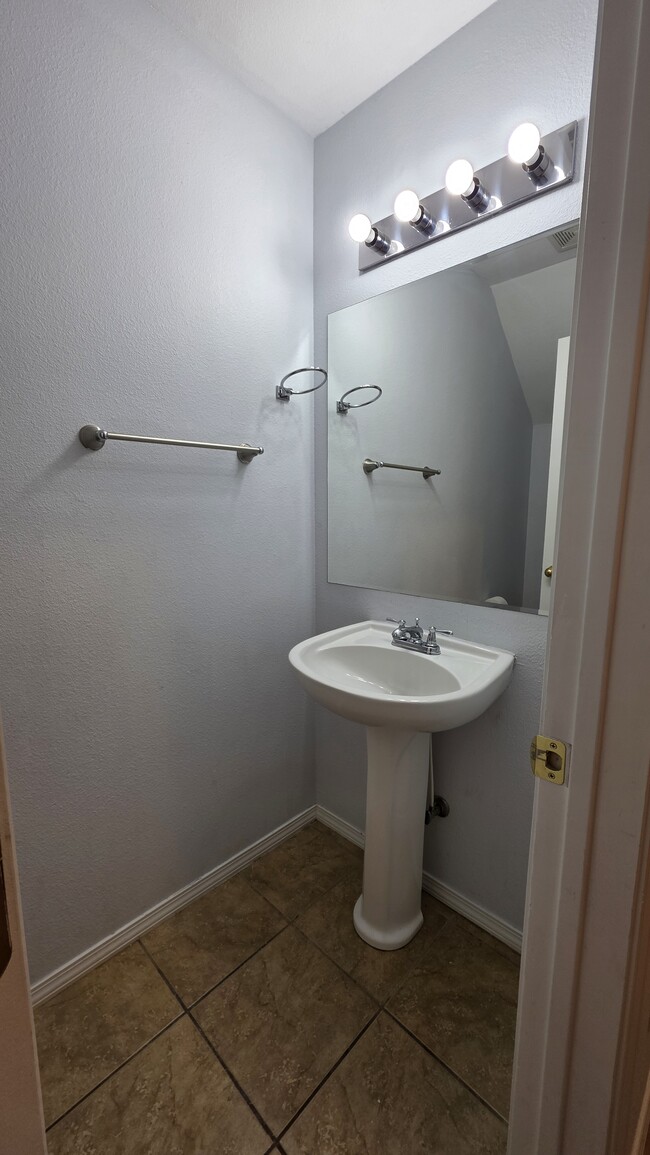 Photo - 4102 SW Chapelstone Ave