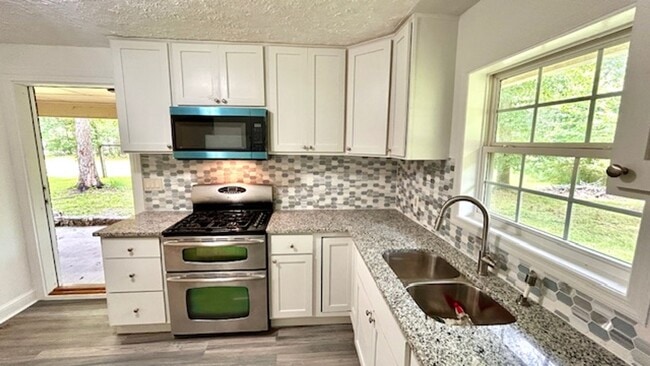 Photo - 135 Haywood Valley Rd