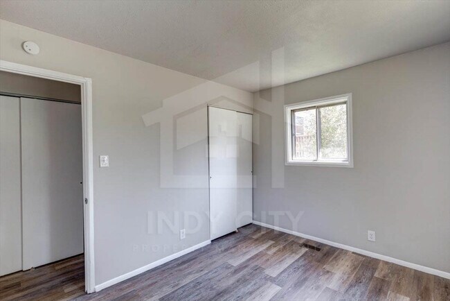 Photo - 177 Royal Rd