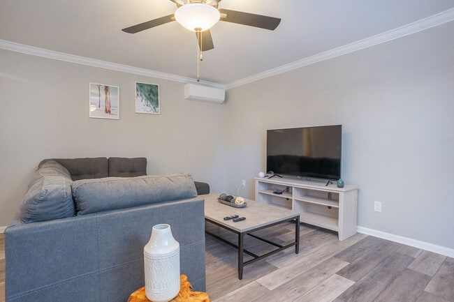 Photo - Hillside Cove