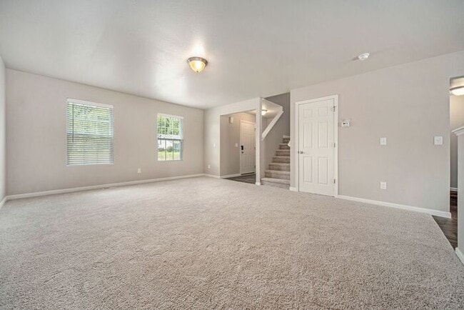 Photo - 5625 Downing St