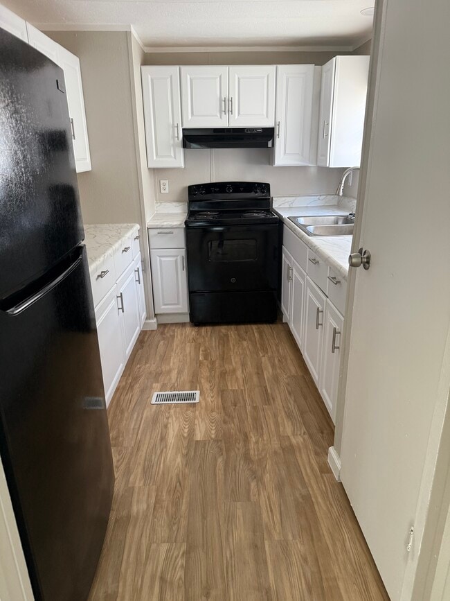 Photo - 6201 W Bert Kouns Industrial Loop