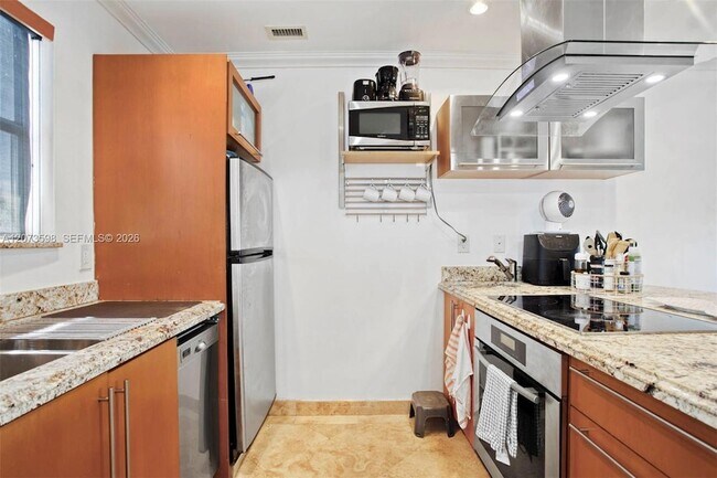 798 Crandon Blvd Unit 37C