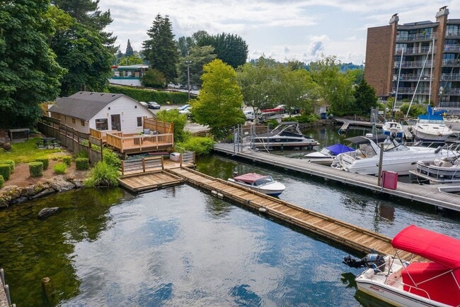 Waterfront 9508 - Waterfront 9508 Unidad Boat House plus beach cottage
