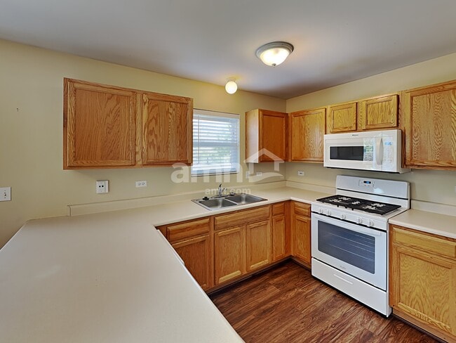 Photo - 1708 Lake Pointe Ct