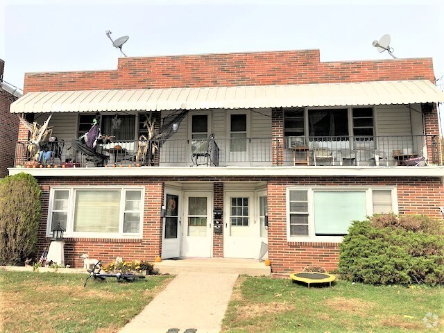 Building Photo - 239 E Jackson St Unit 239 E. JACKSON ST APT. #1