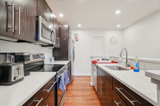 Photo - 8305 48th Ave