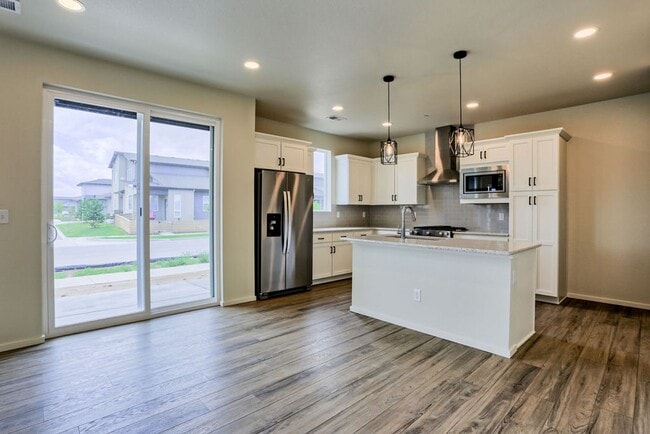 Photo - 4768 Champlain Dr Unit 4768 Champlain Dr