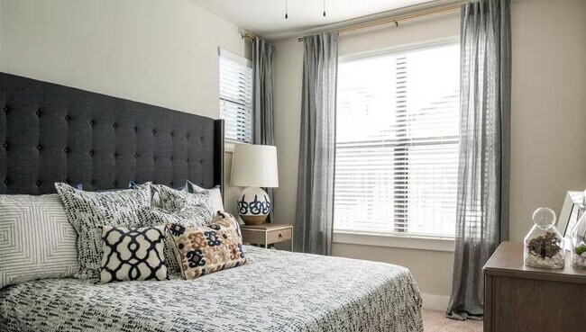 Photo - Spacious. Modern. Limited-Time $500 Off. T... Unit SRS