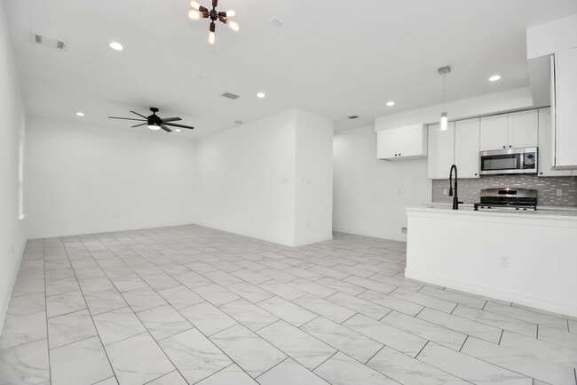 Photo - 9003 Prairie View Dr