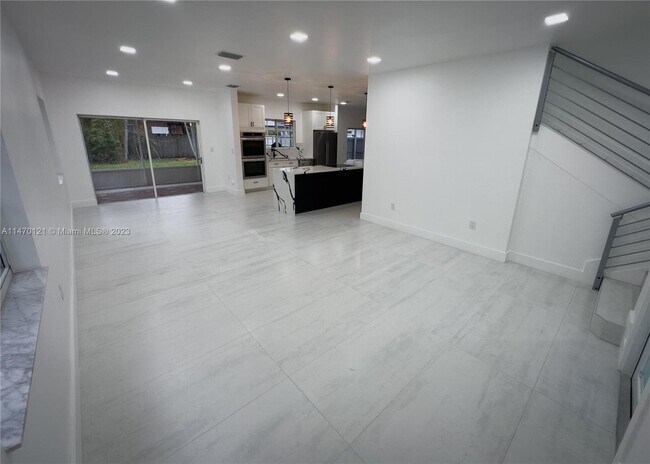 Photo - 14789 SW 142nd St