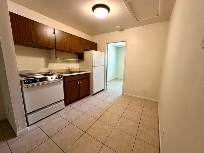 Photo - 300 20th St Unidad 8