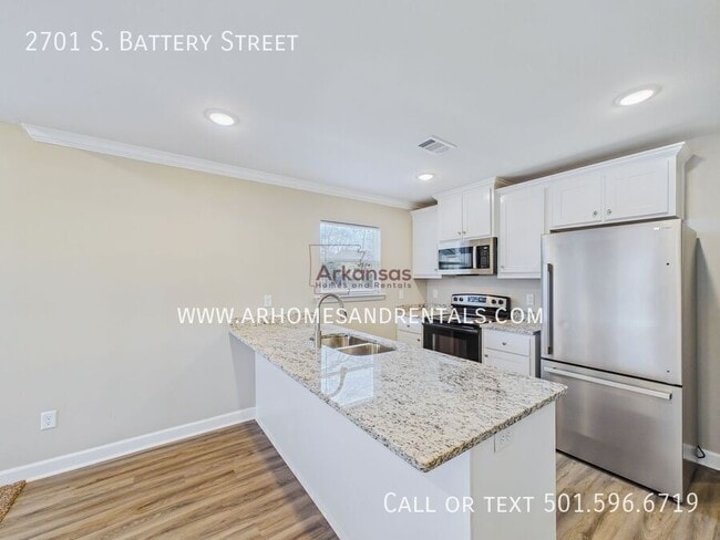 Photo - 2701 S Battery St