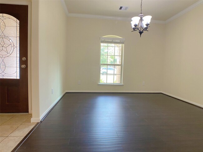 Photo - 27519 Gracefield Ln
