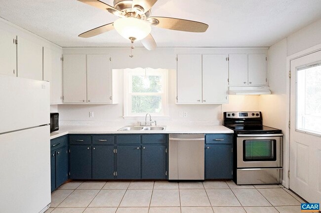 Photo - 930 Claudius Ct