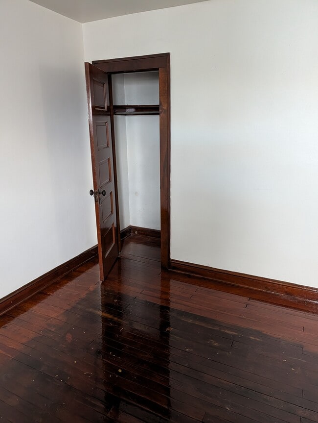 Photo - 319 W 11th St Unit 319 1/2