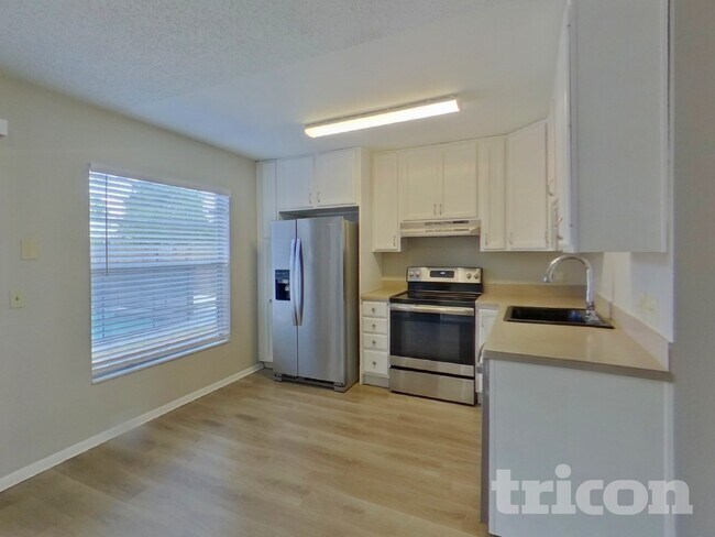 Photo - 1012 Old Field Dr