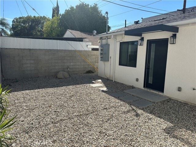 Building Photo - 739 N Frederic St Rental
