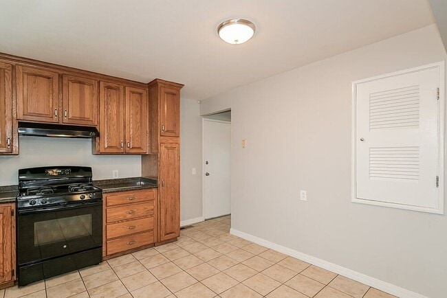Photo - 13 Cricket Ct