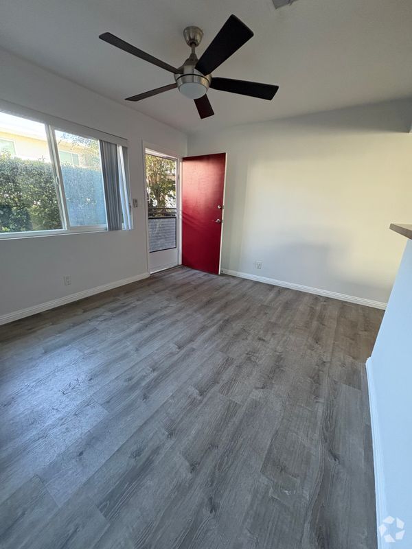 Building Photo - 24311 Santa Clara Ave Rental
