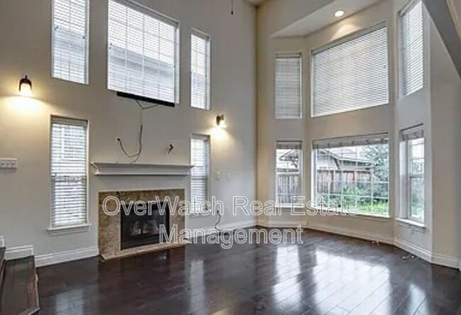 Photo - 217 Skwentna Dr