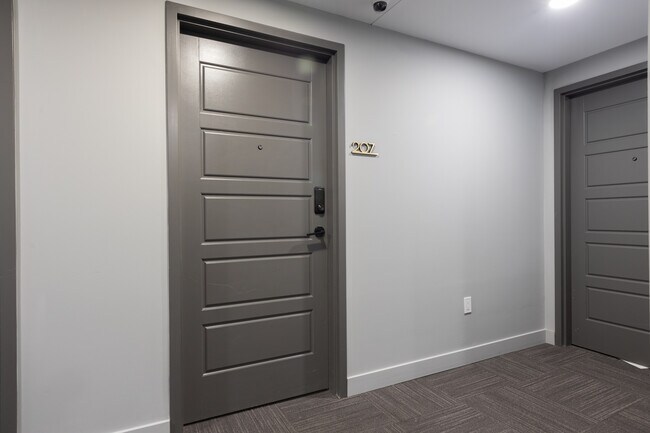 Photo - Hillside Apartments