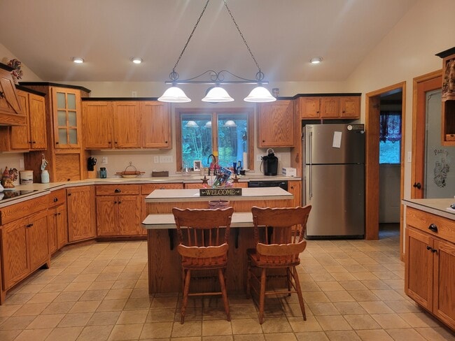 Photo - 15615 Mountain Green Rd