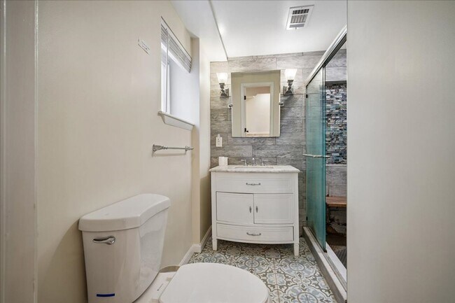 Photo - 3211 11th St NW Unit 2