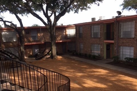 Photo - Southern Oaks Apartments