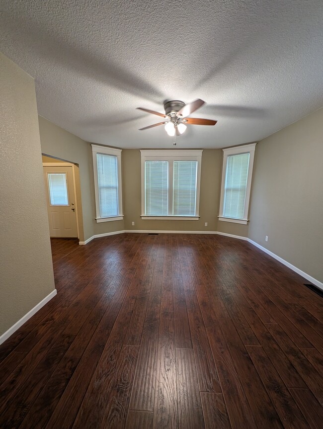Photo - 730 N Broad St Townhome