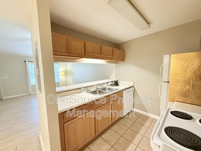 Photo - 2738 W Tharpe St