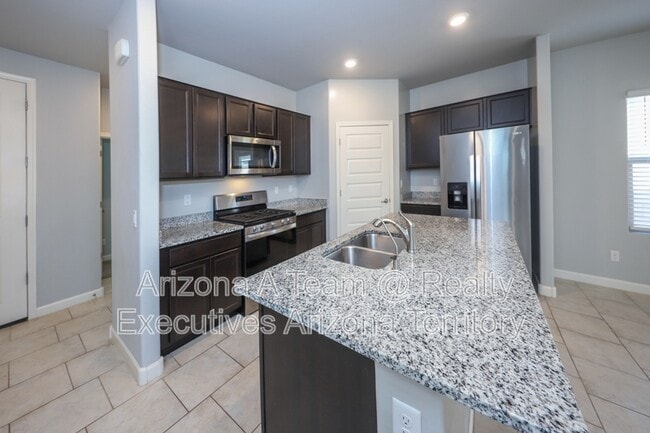 Building Photo - 9404 W Gambel Oak Ln Rental