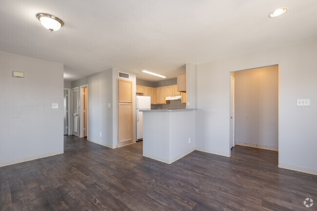 3BR, 2BA Living/Cocina - Amistad Apartments