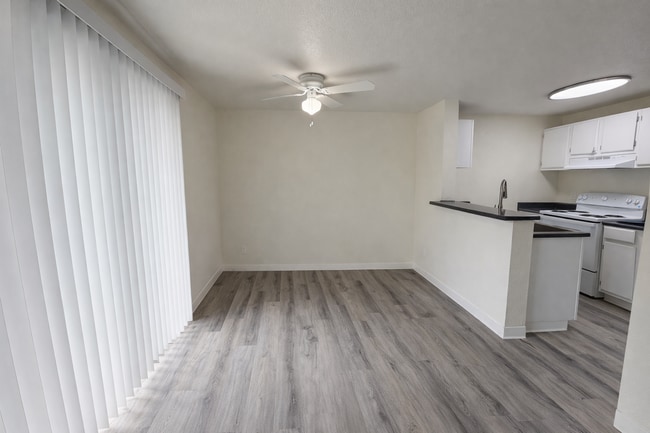 Photo - Wellington Place Apartments