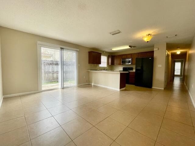 Photo - 611 Carnathan Ct